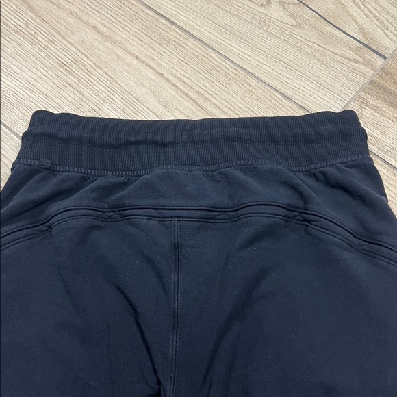 lululemon athletica Black Slim Cuffed Joggers - Picture 7 of 8